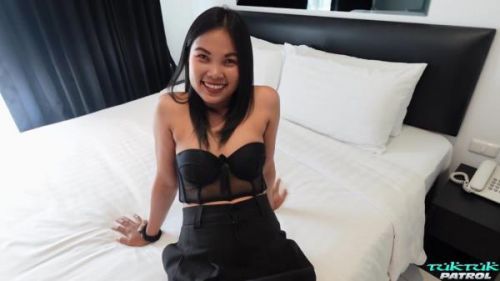 Yza - Asian Amateur Sex Star Gorgeous In First Porno [FullHD 1080p]
