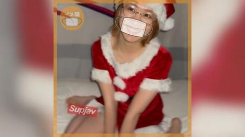 FC2PPV 4818171 - Super Cute Santa Claus Serves You! Imedamafc2 [FullHD 1080p]